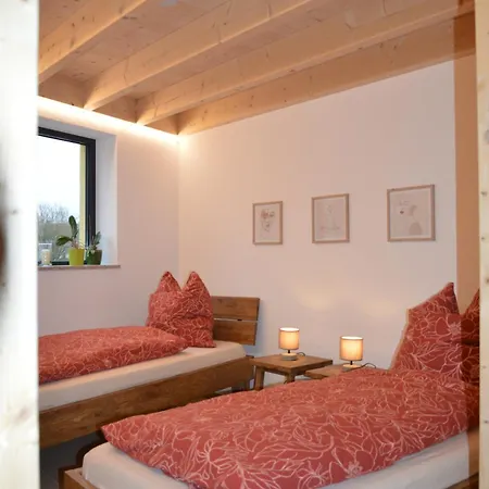 Ferienwohnung, 1-zimmer, 1-3 Personen, 31 Qm, Mit Balkon, In Ruhige Lage, Direkt An Der Aach Apartment *