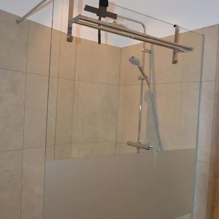 Ferienwohnung, 1-zimmer, 1-3 Personen, 31 Qm, Mit Balkon, In Ruhige Lage, Direkt An Der Aach