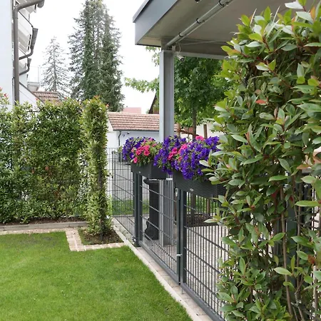 Appartamento Ferienwohnung, 1-zimmer, 1-3 Personen, 31 Qm, Mit Balkon, In Ruhige Lage, Direkt An Der Aach Singen