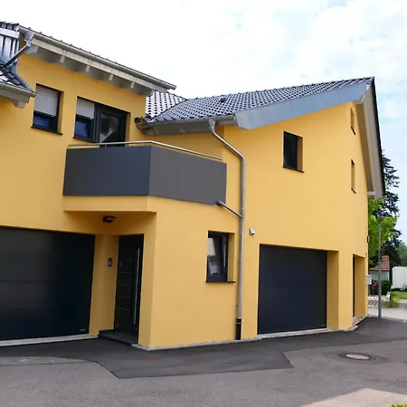 Ferienwohnung, 1-zimmer, 1-3 Personen, 31 Qm, Mit Balkon, In Ruhige Lage, Direkt An Der Aach Appartamento