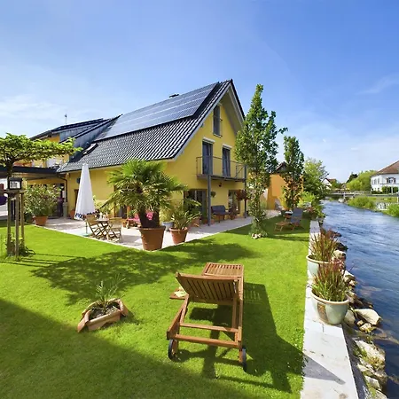 Ferienwohnung, 1-zimmer, 1-3 Personen, 31 Qm, Mit Balkon, In Ruhige Lage, Direkt An Der Aach Appartement *