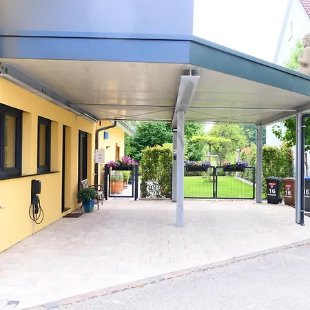 Ferienwohnung, 1-zimmer, 1-3 Personen, 31 Qm, Mit Balkon, In Ruhige Lage, Direkt An Der Aach